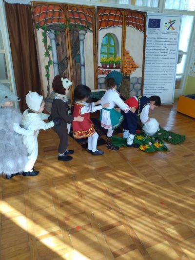 Дядо ряпа вади - ДГ Пинокио - Хисаря