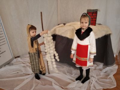 Дядовата ръкавичка - ДГ Пинокио - Хисаря